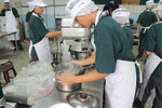畜保一甲學生製作雞料理