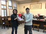20171218弘光科大聖誕感恩餐籃致贈1