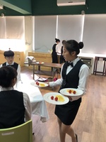 徒手上餐
