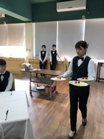 徒手上餐