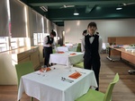 餐桌擺設