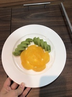 1090327餐飲服務課程單元水果切割-餐技二甲3